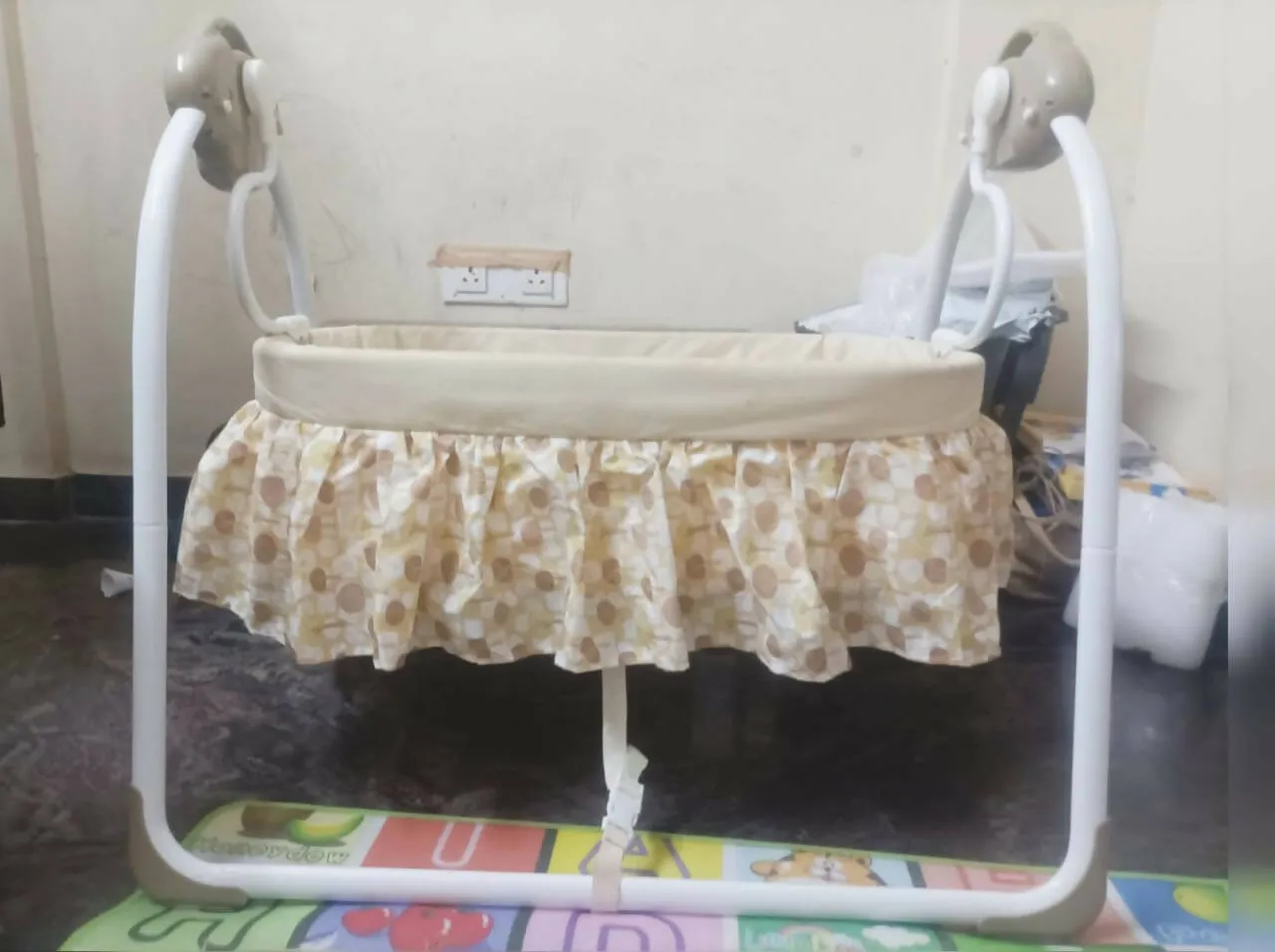 BAYBEE Electric Baby Swing Cradle with Mosquito Net