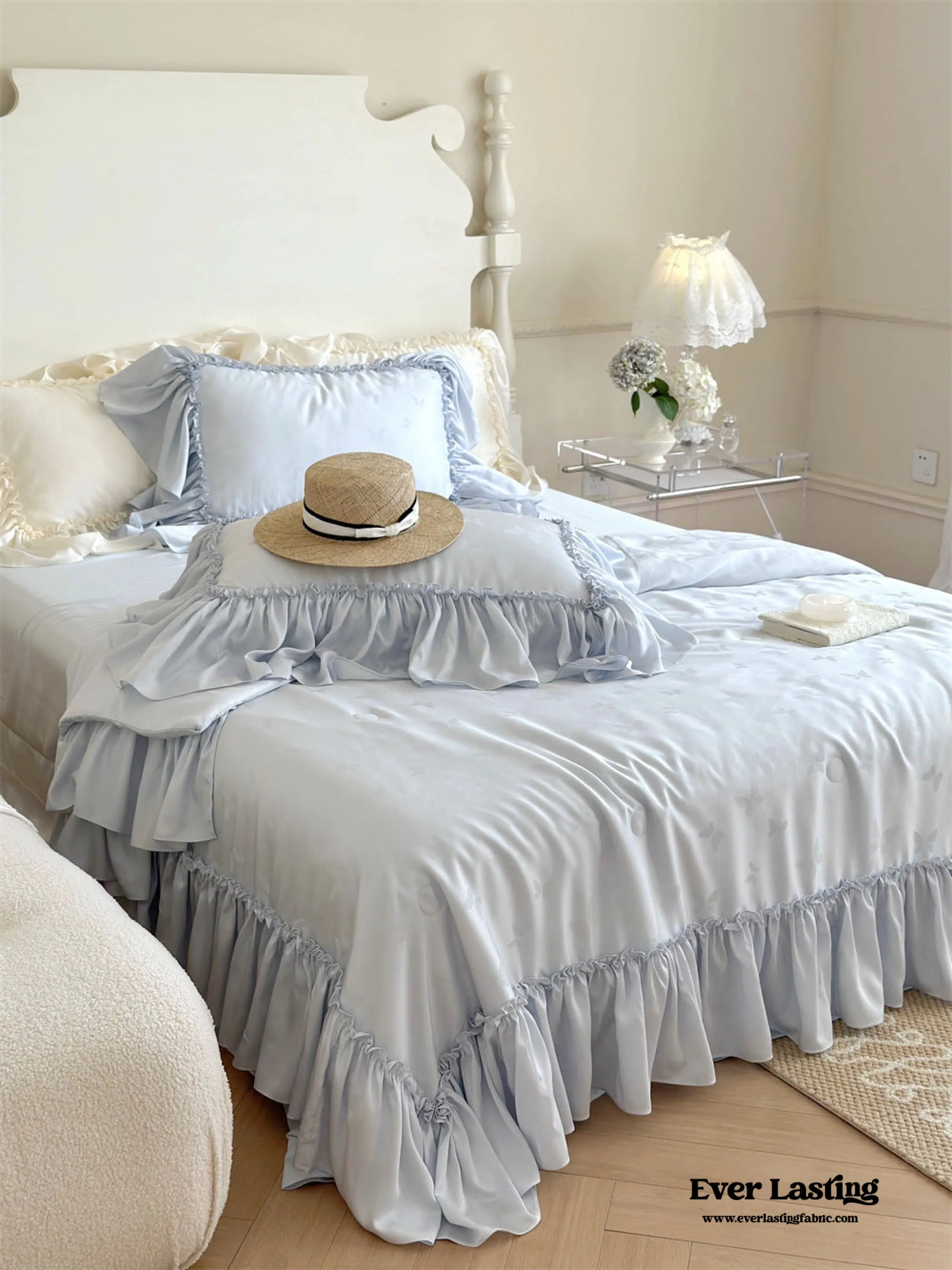 Butterfly Jacquard Tencel Blanket Set / Cream