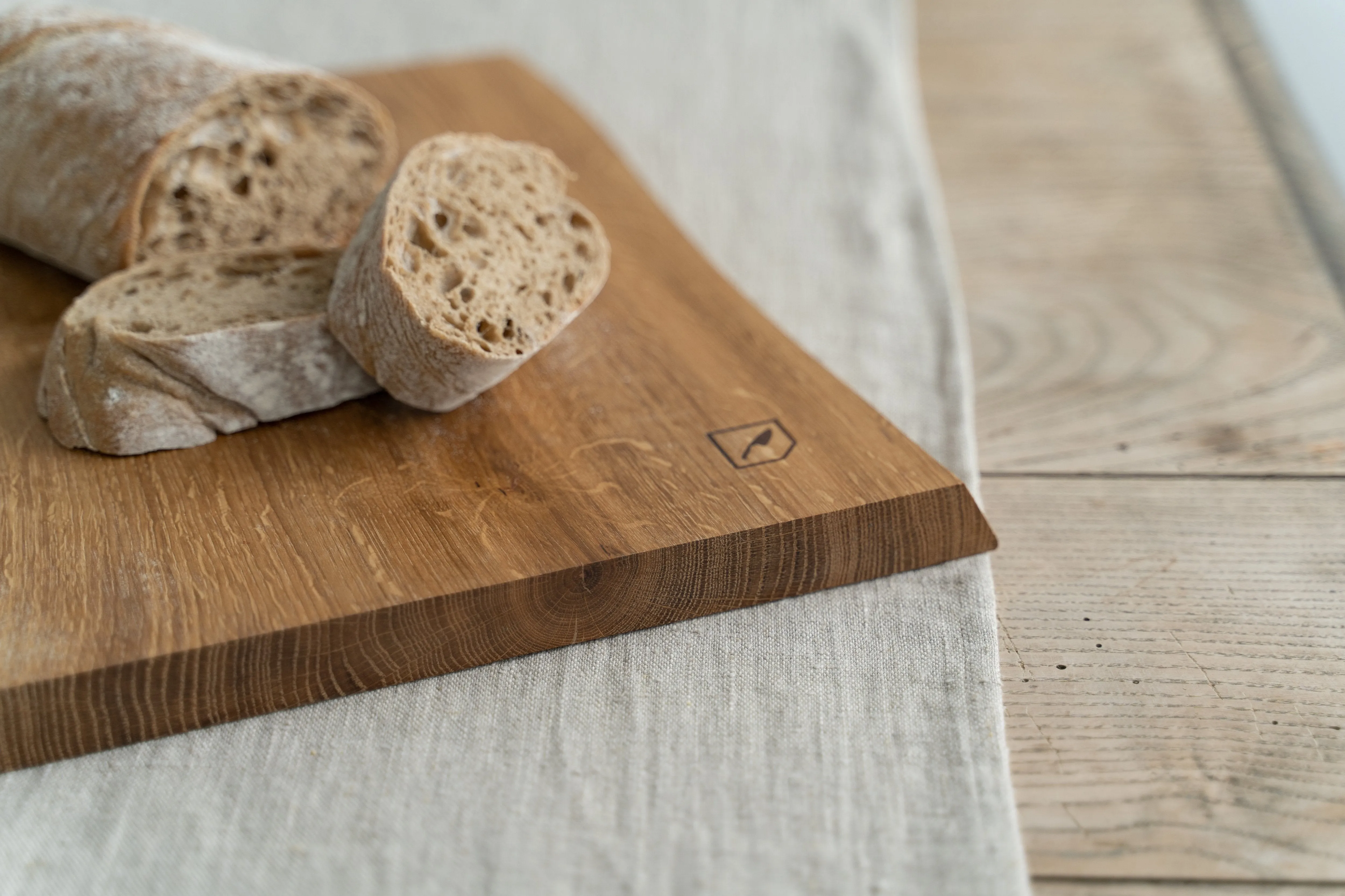 Mediea Mini Oak Cutting Board