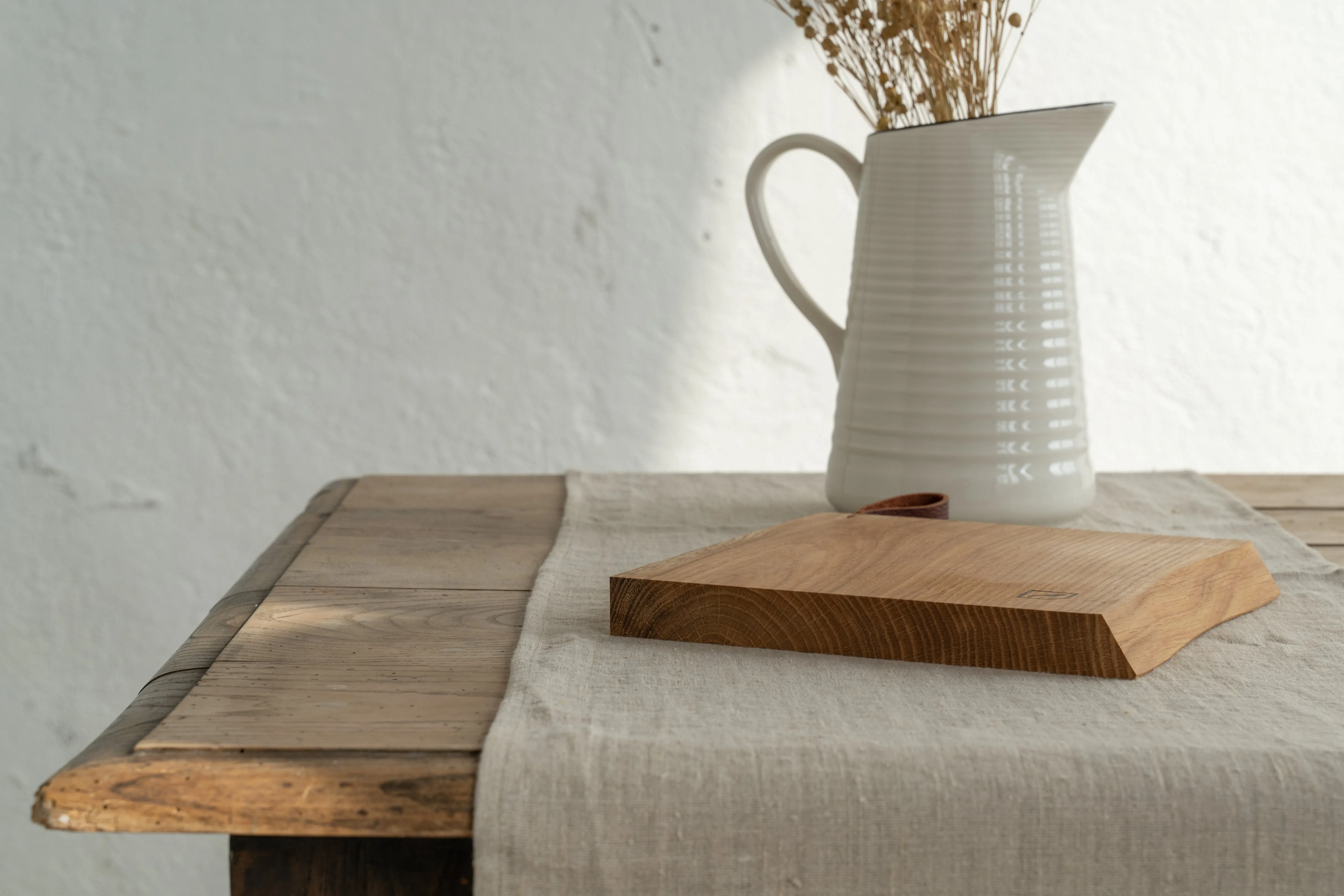 Mediea Mini Oak Cutting Board