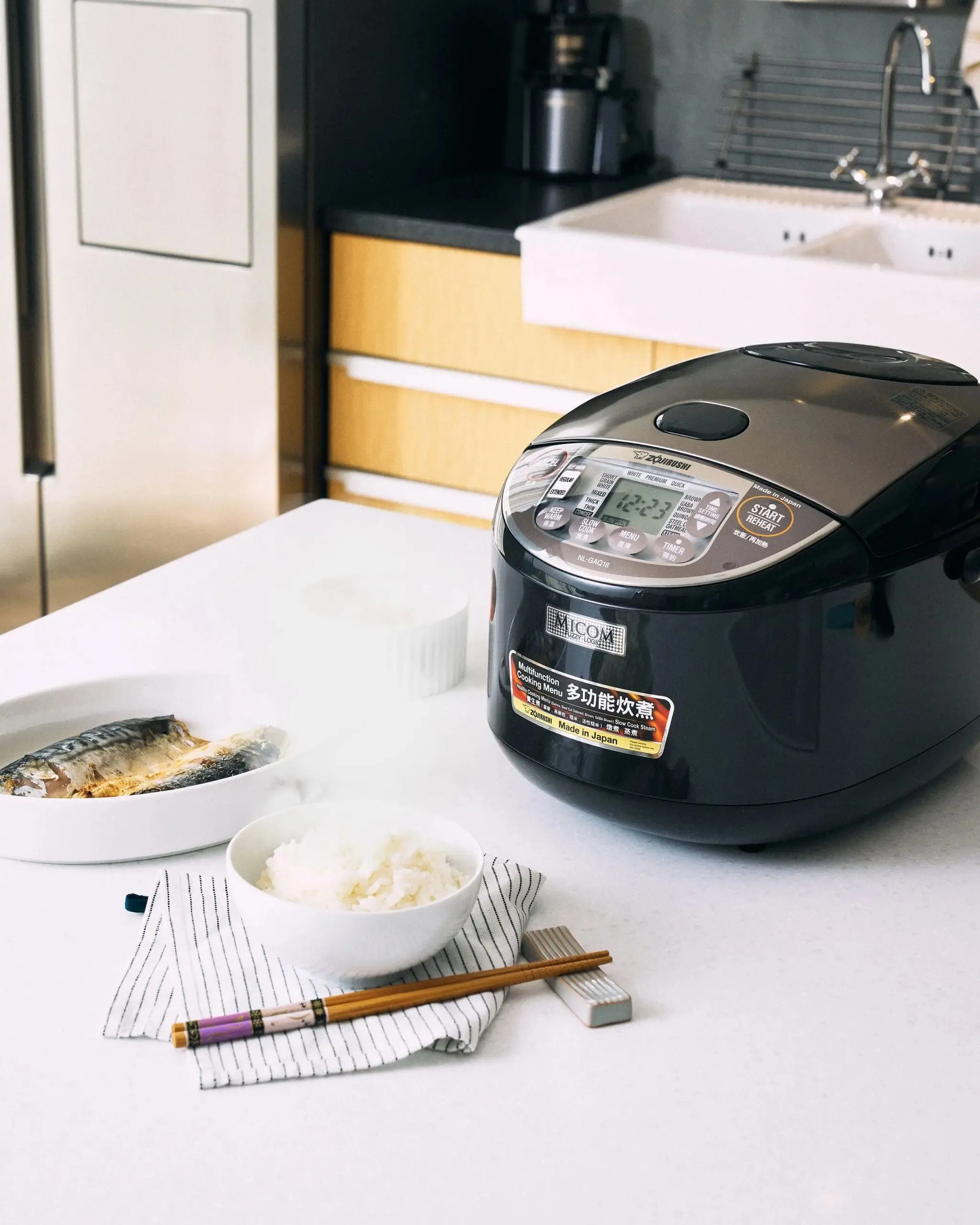 NEW ZOJIRUSHI MICOM Rice Cooker & Warmer NL-GAQ - Made in Japan (AVAILABLE NOW)