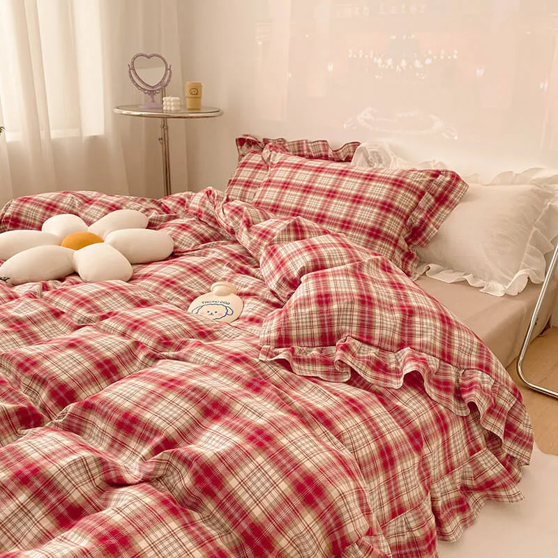 Plaid Ruffle Bedding Set