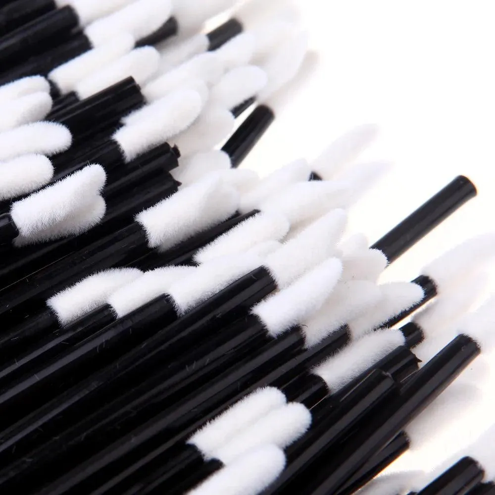 Precise Lip Brush Set: Disposable Brushes for Makeup Artists & Enthusiasts